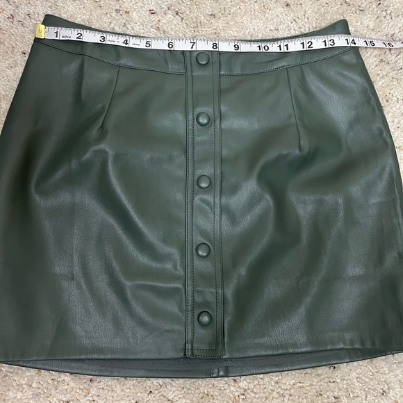 NWT Lulus Most Fab Vegan Leather Button-Front Mini Skirt Gray Various Sizes - Picture 8 of 13